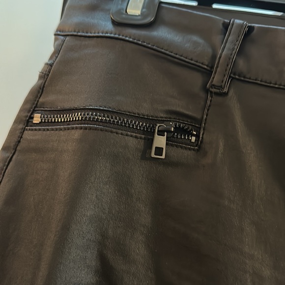 Calvin Klein Jeans - Picture 3 of 5